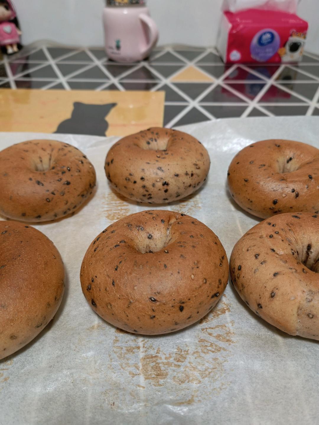 黑芝麻全麦贝果