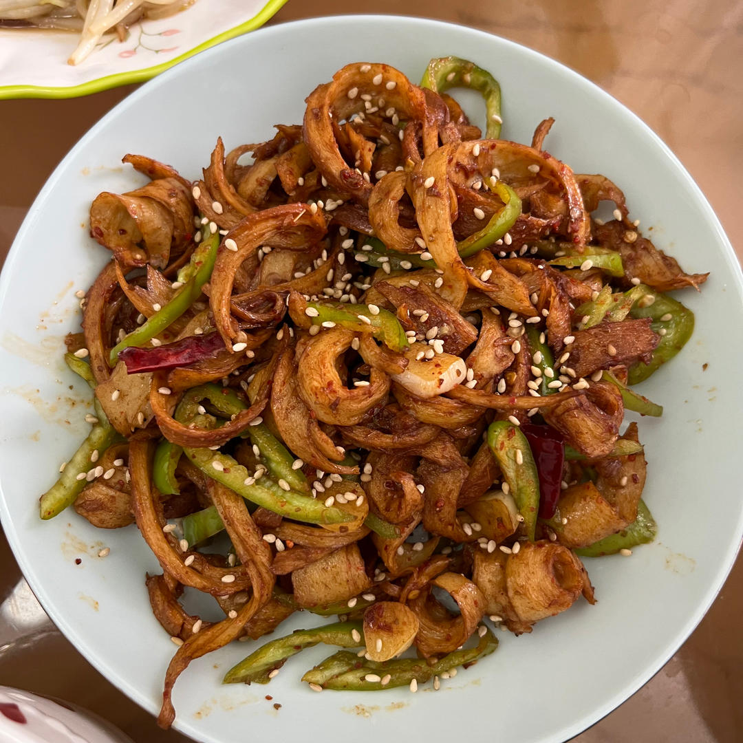 香辣孜然炒面筋