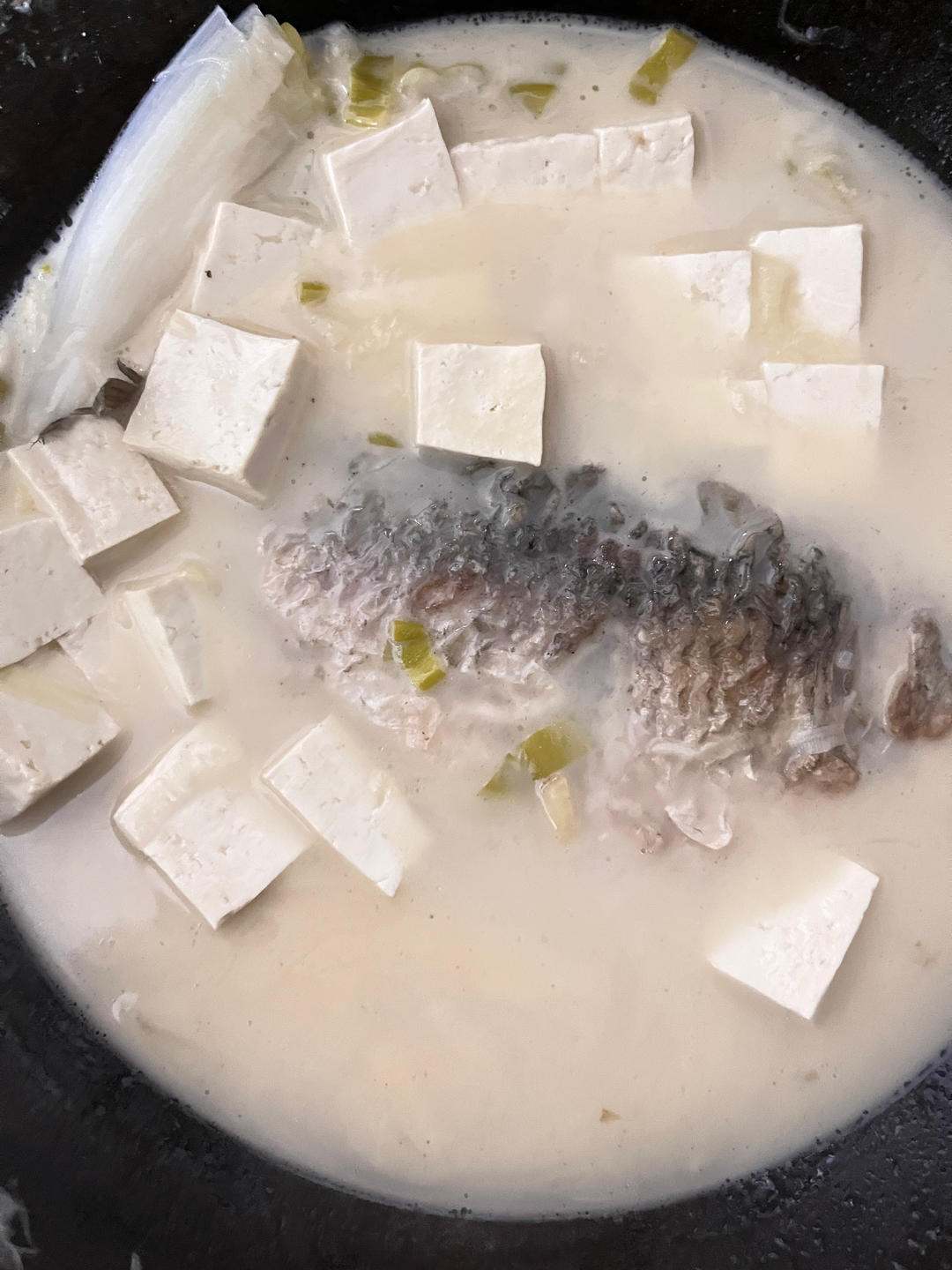 奶白鲫鱼豆腐汤|一条鱼最后的温柔