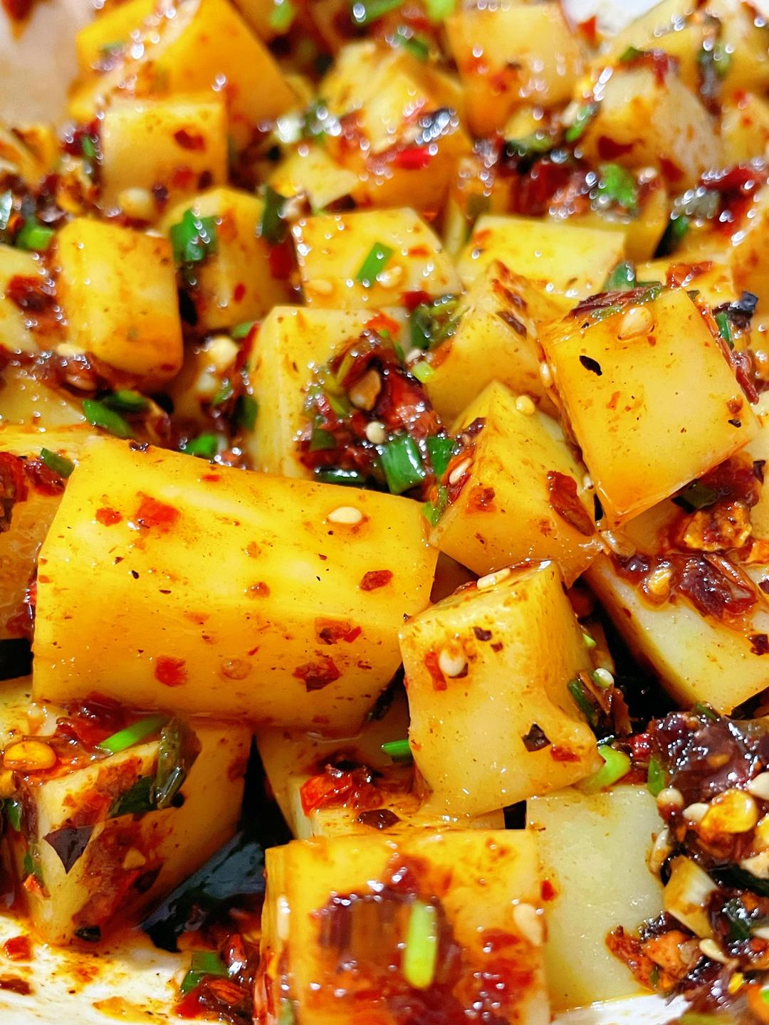 凉拌米豆腐「附上万能蘸料」的做法