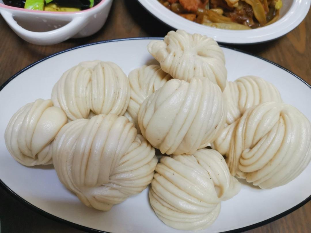 葱油花卷，一根筷子卷出漂亮的造型
