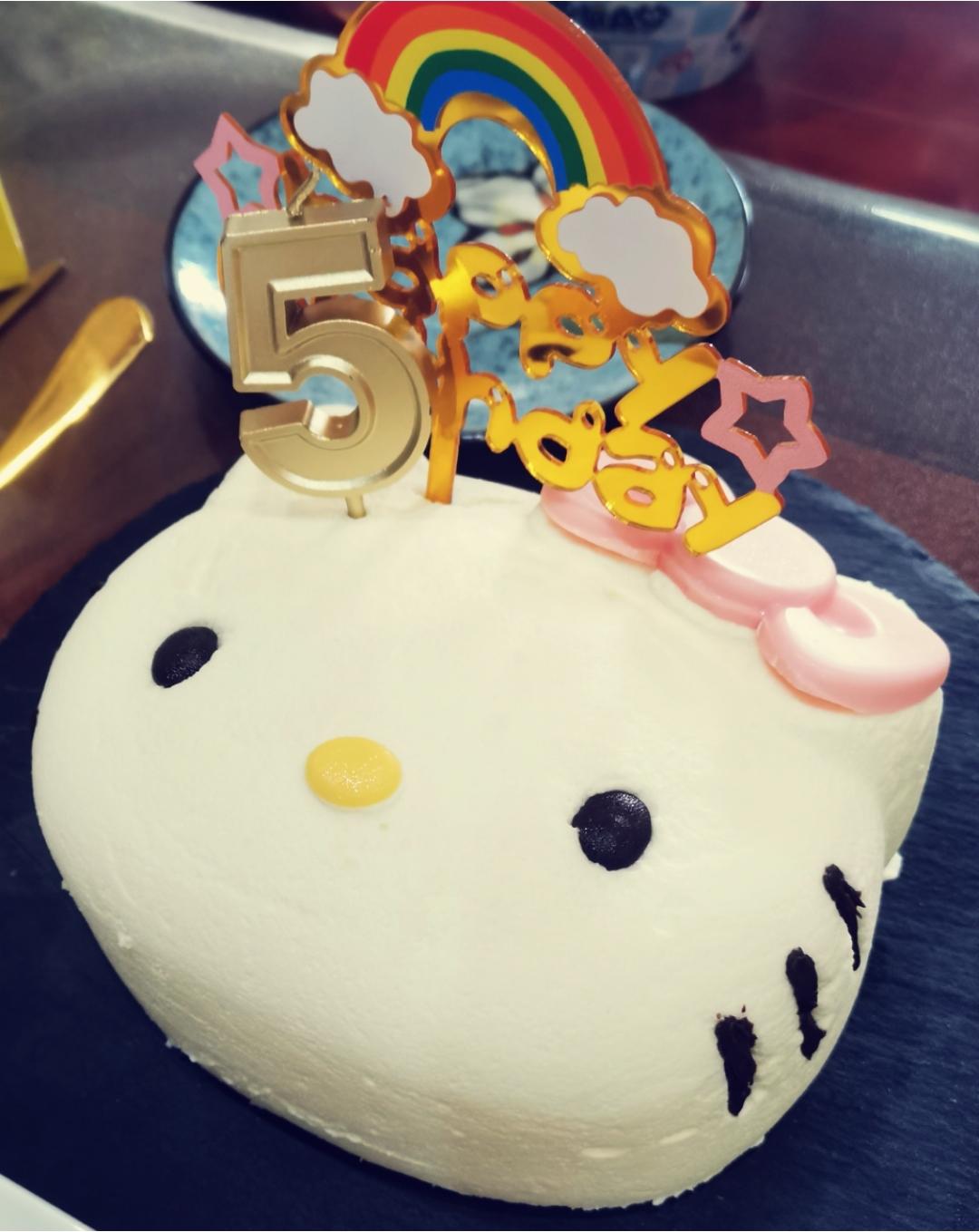《Tinrry+》超顺滑奶香浓郁的Kitty酸奶芝士慕斯蛋糕