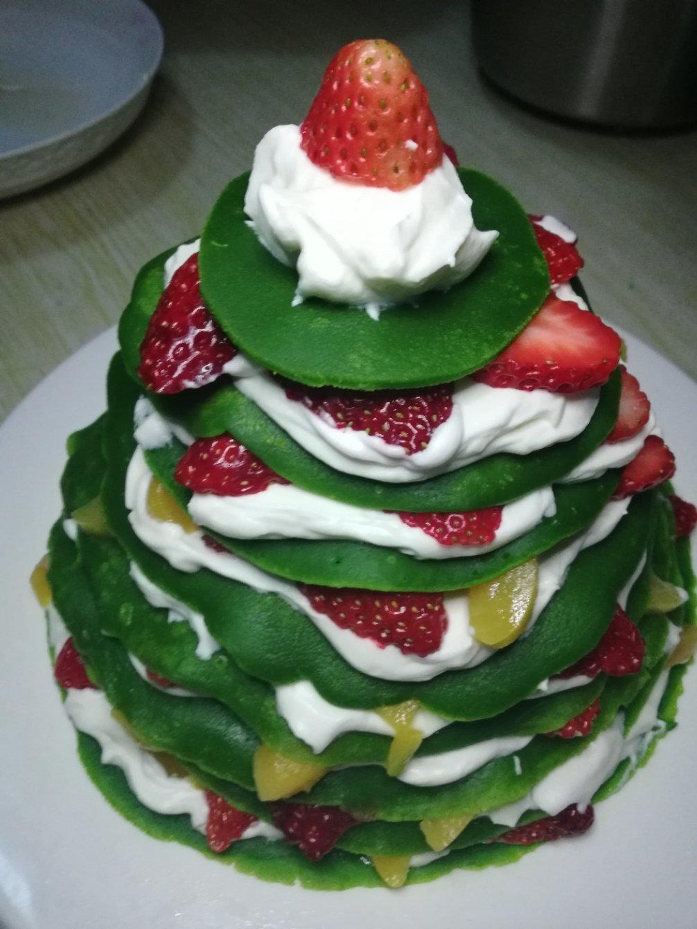 锴宝麻咪做的圣诞树水果松饼塔