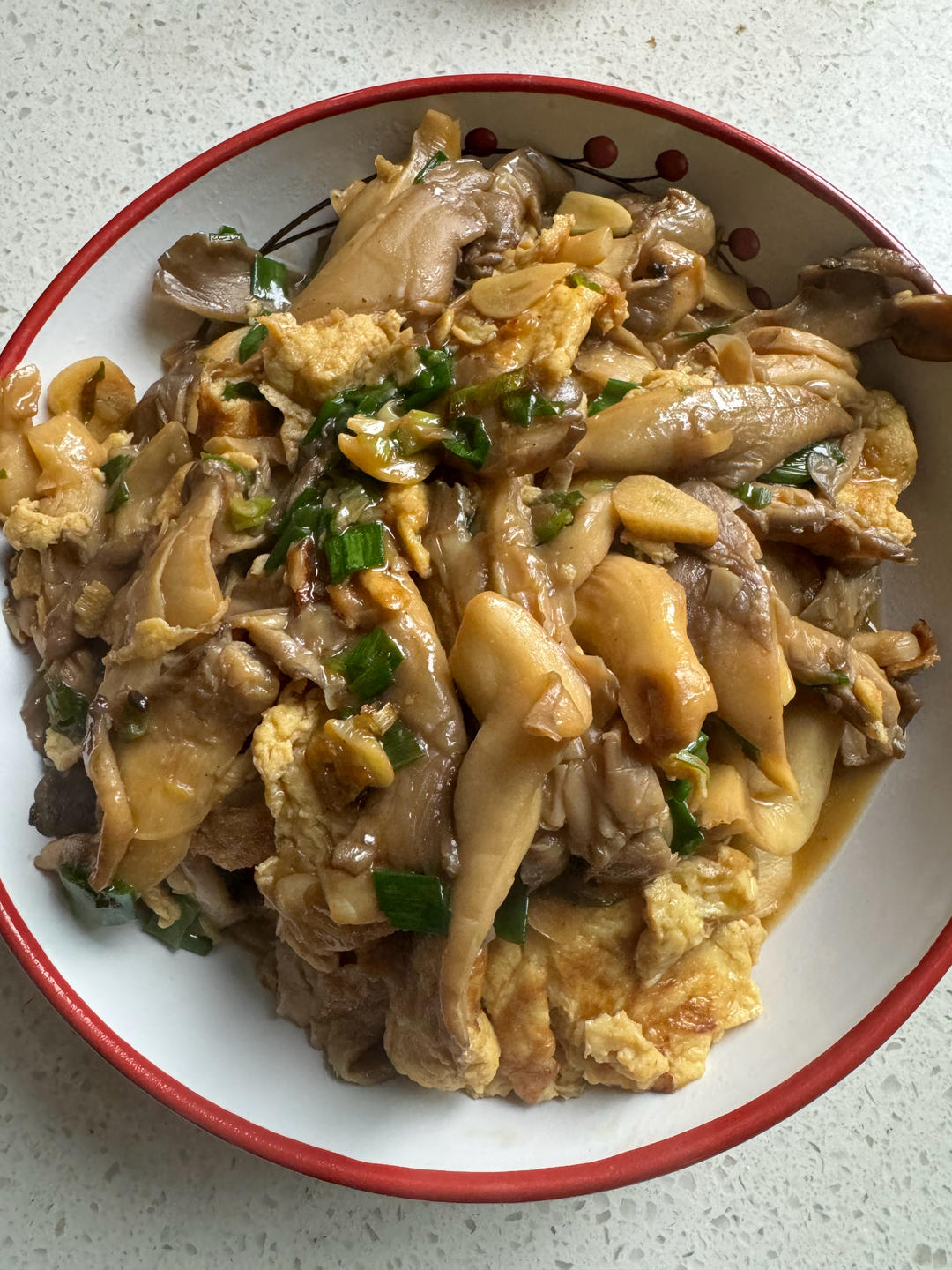 蘑菇炒鸡蛋	平菇这样炒，鲜美无比巨好吃