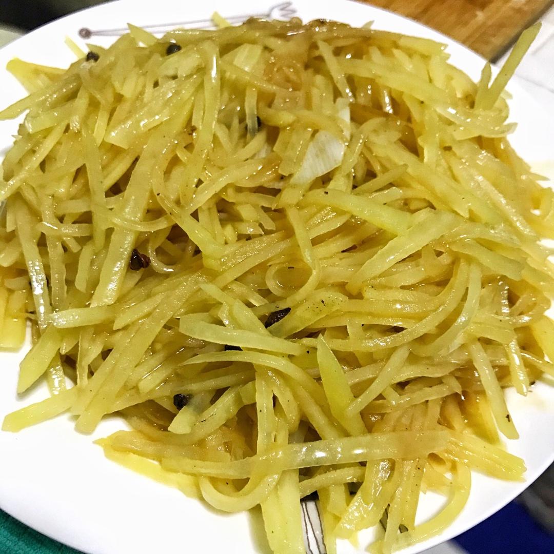 在家也能做出馆子味儿的醋溜/炝炒/酸辣土豆丝（就是那道看似简单，实则步步玄机的土豆丝）