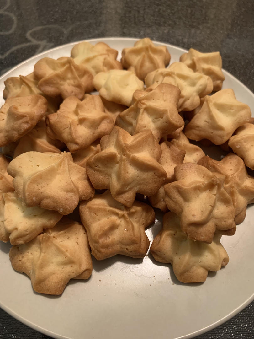 没有黄油也同样做出香酥不腻，花纹立体清晰的曲奇