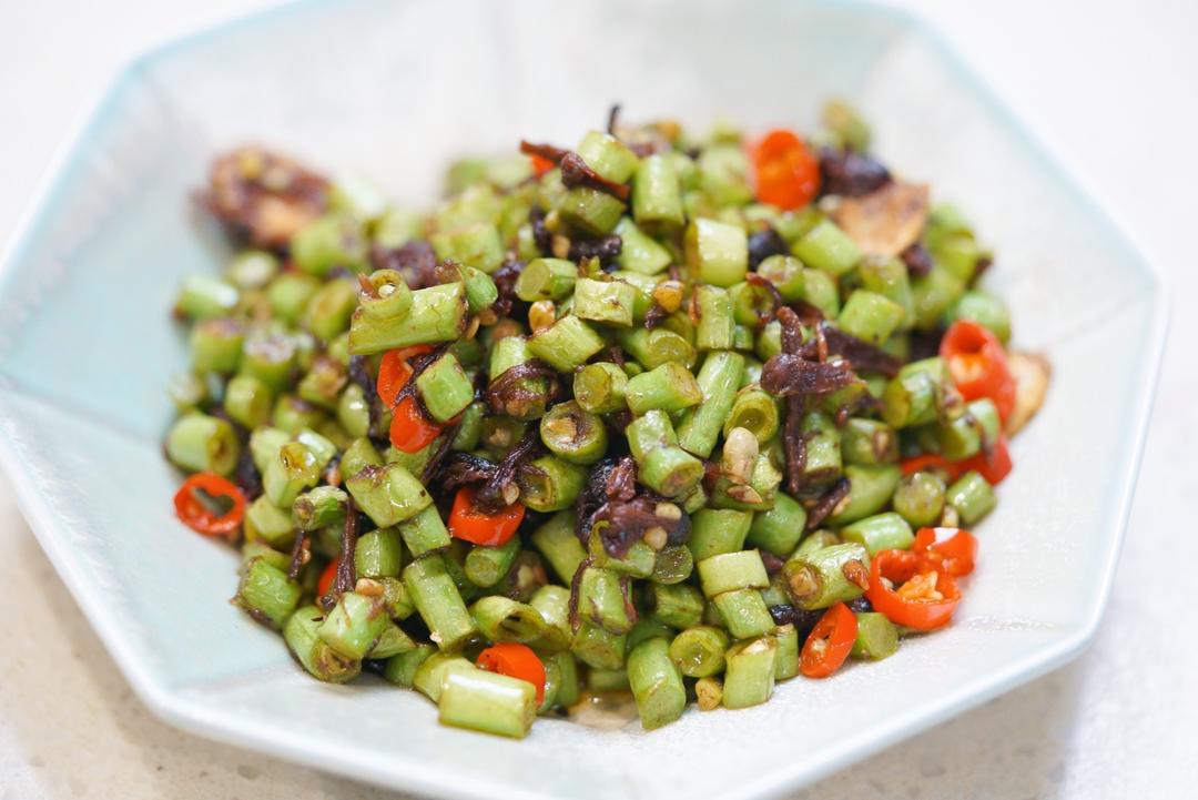 鸡枞菌酱炒豆角的做法