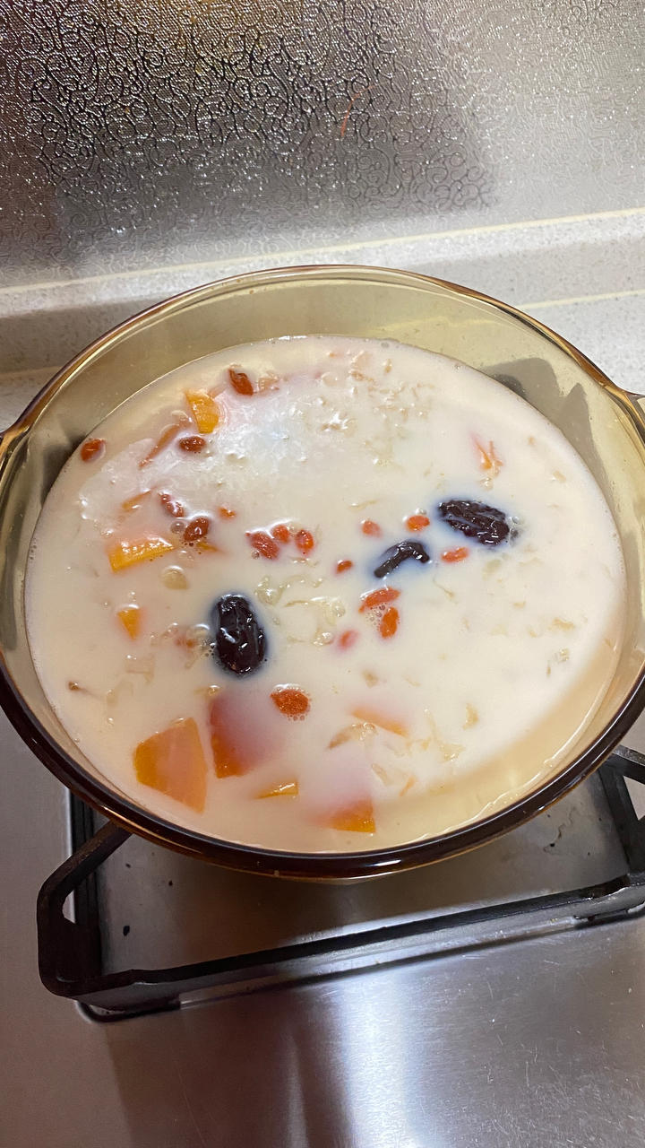 木瓜牛奶银耳羹