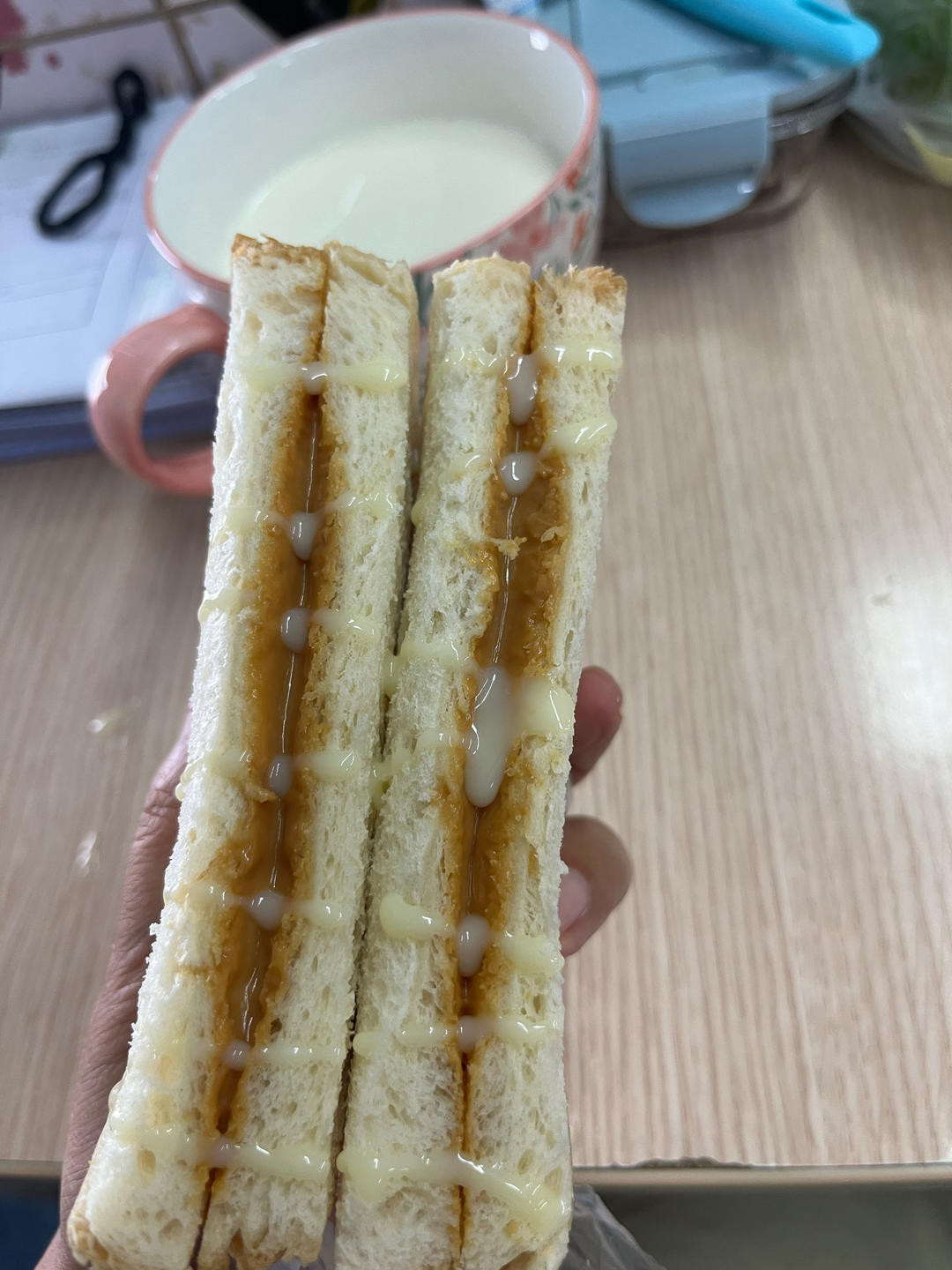 经典的搭配:花生酱炼乳三文治