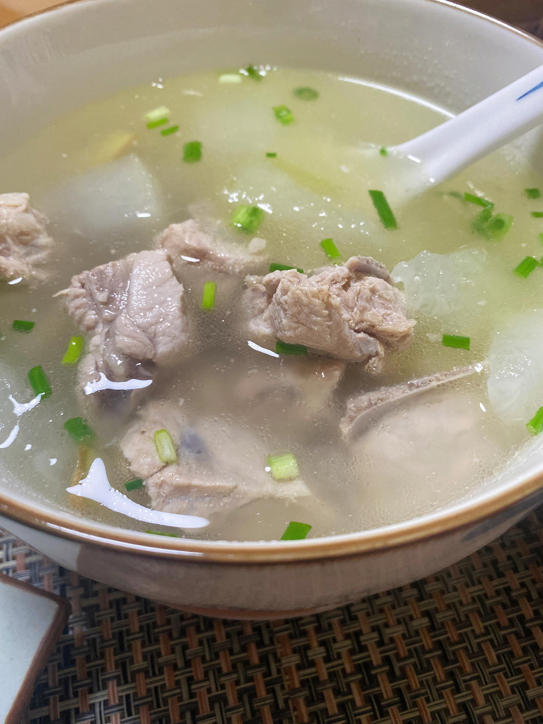 蒜苔炒肉末，三碗米饭都不够吃