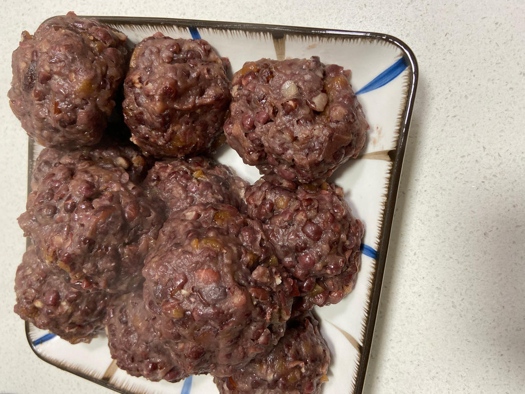 网红粘豆包：蜜豆红枣粘豆包