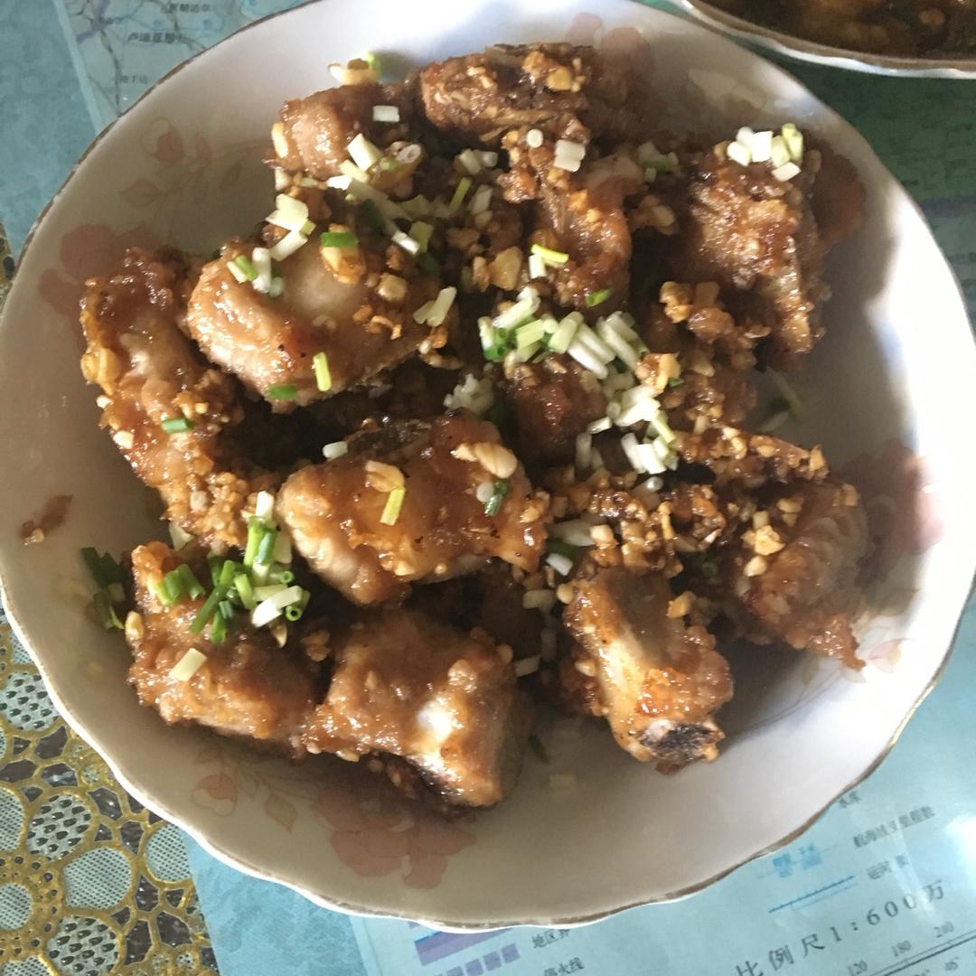 蒜香排骨