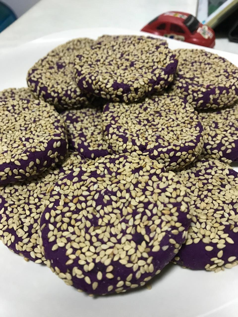 紫薯芝麻饼