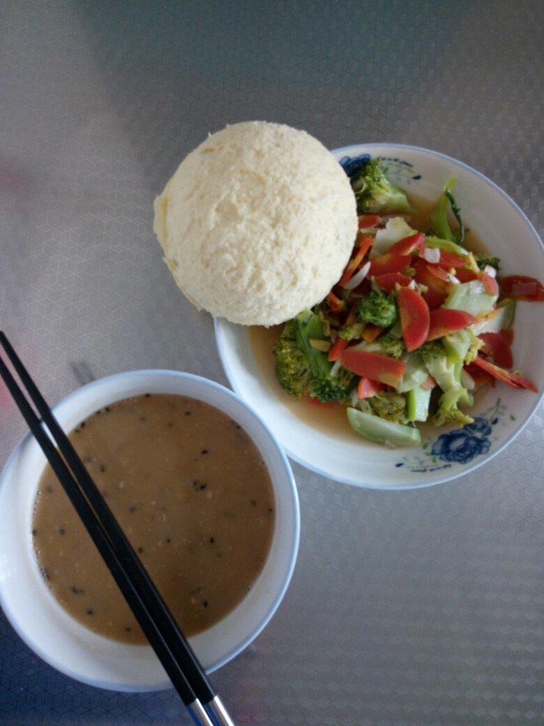 清炒胡萝卜西兰花