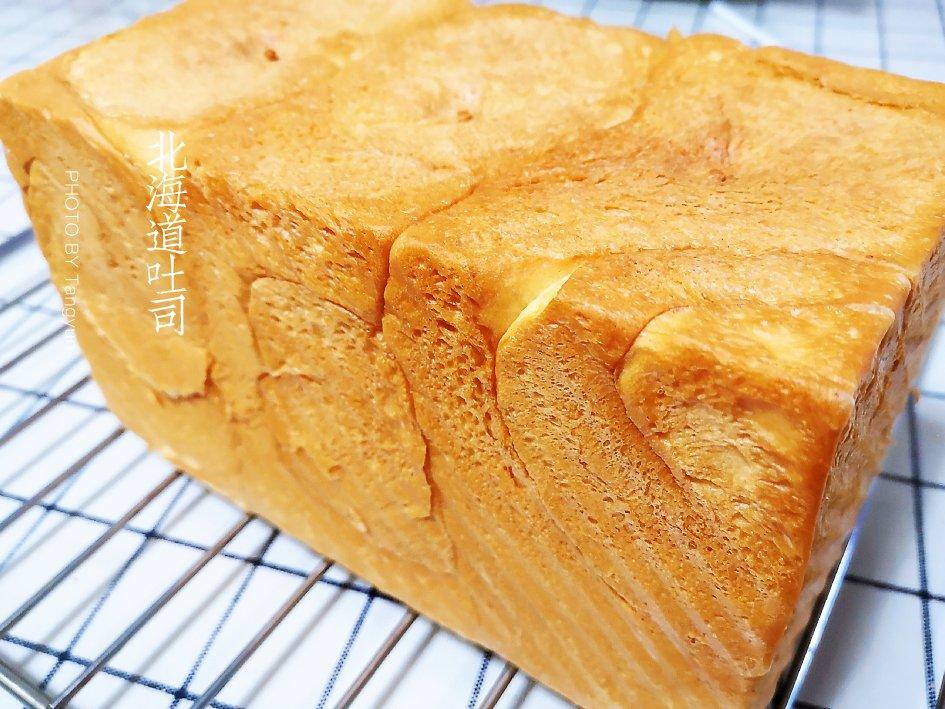 吐司方包，女儿说和来自台湾的爸爸糖一样好看好吃。零失败（是指我个人制作没有失败过）。