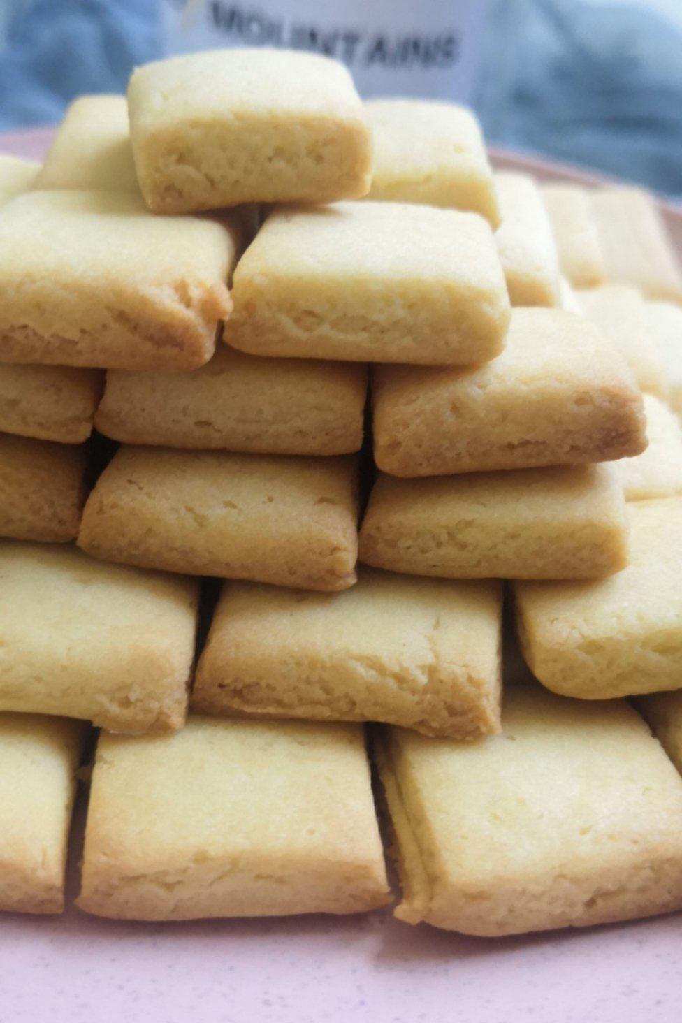 牛奶方块小饼干