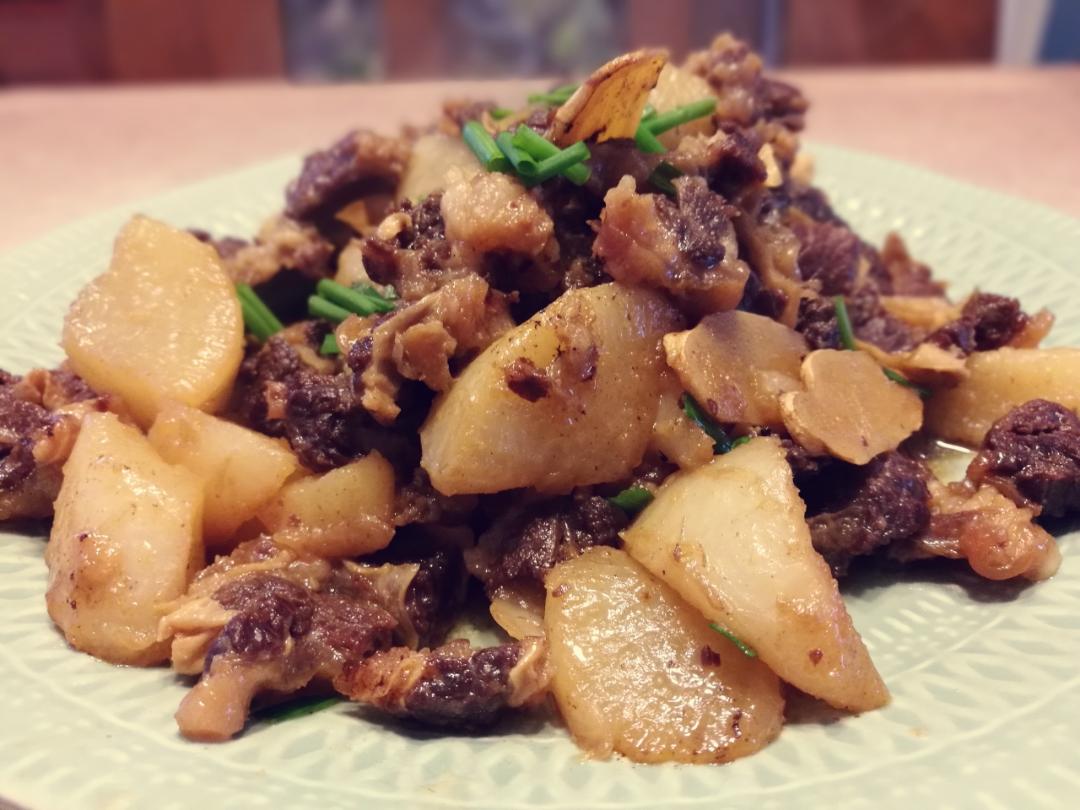 萝卜烧牛腩