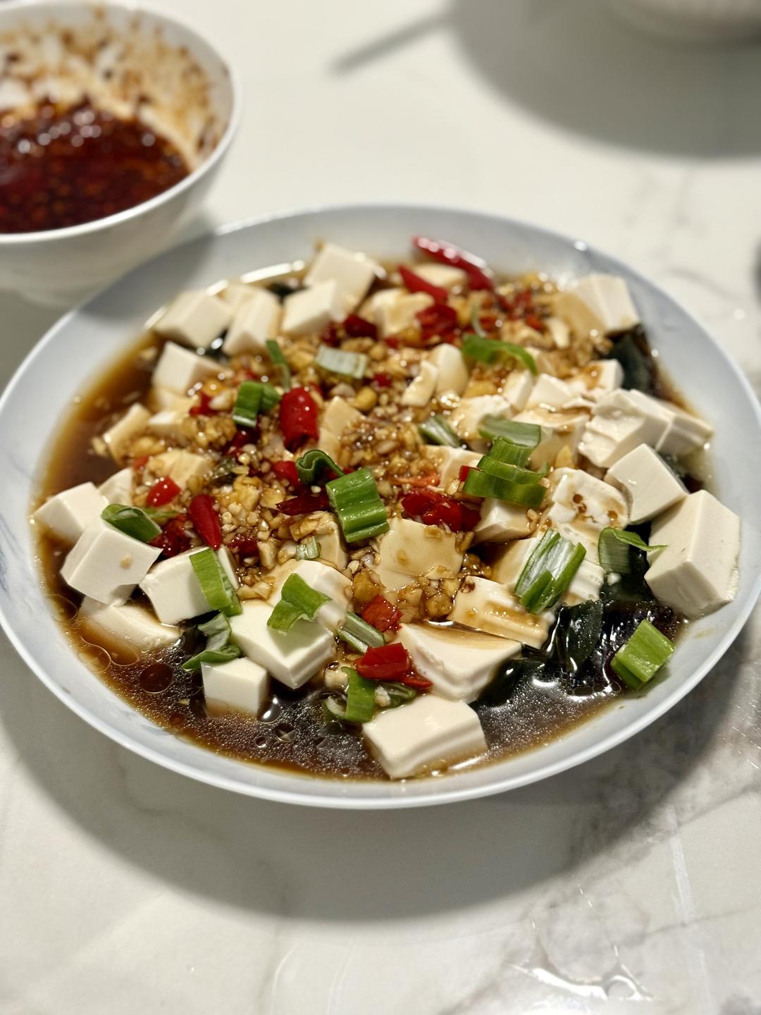 皮蛋拌豆腐