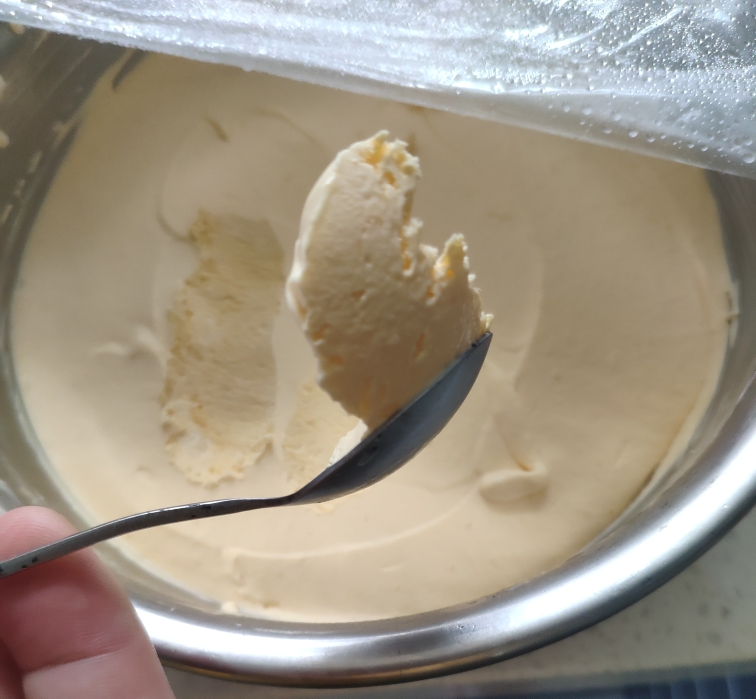 超级简易版芒果冰淇淋的做法