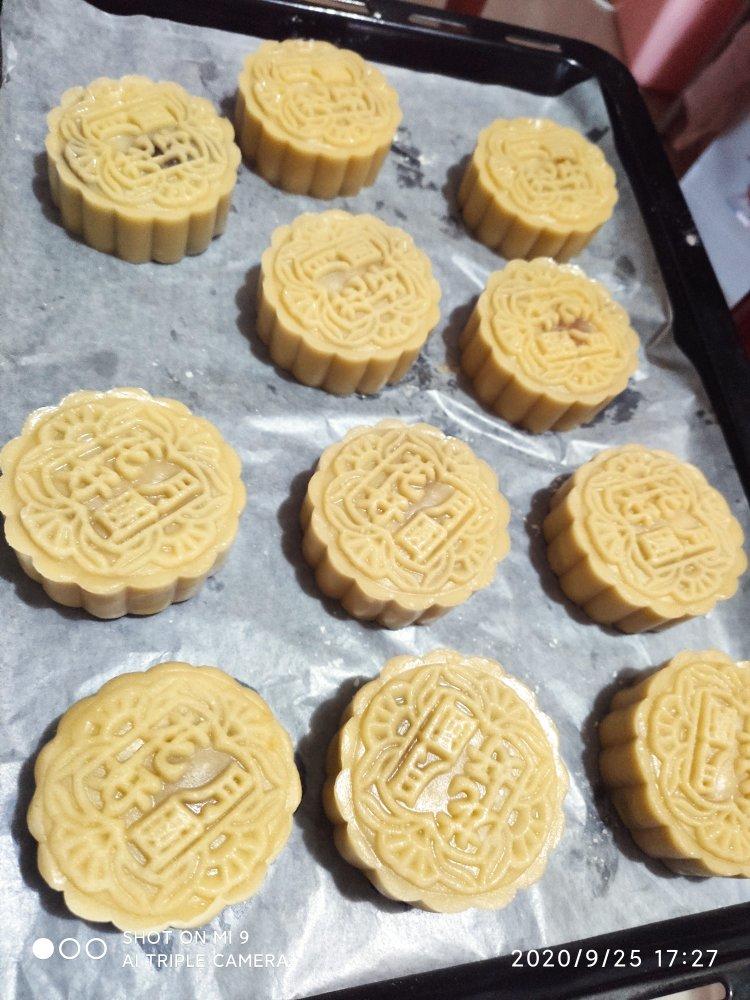 广式月饼—蛋黄莲蓉月饼