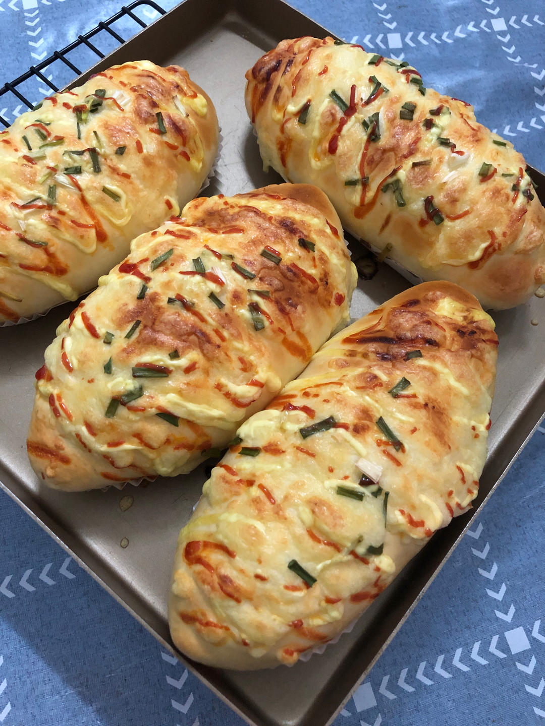 香葱沙拉肉松肠仔包（一次发酵）