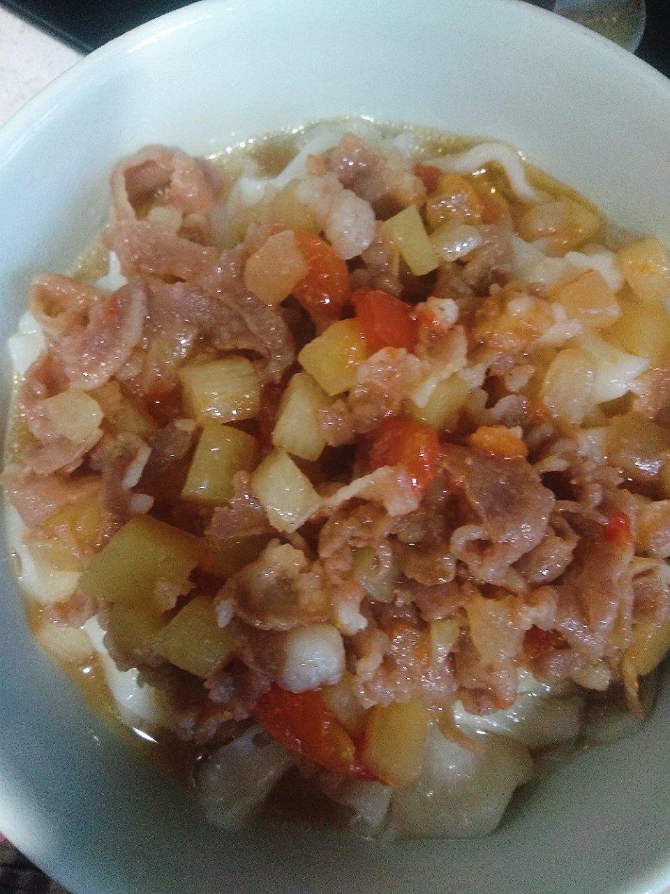 正宗新疆番茄拉条子扯面