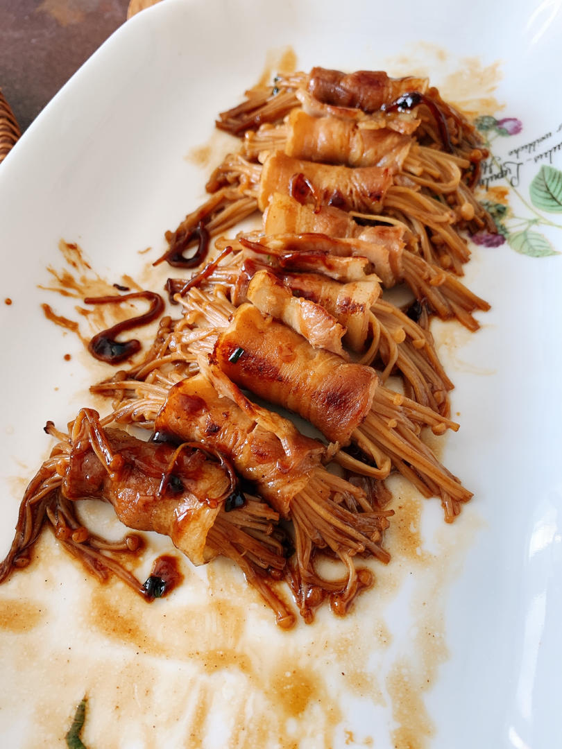 快手十分钟【金针菇培根卷】