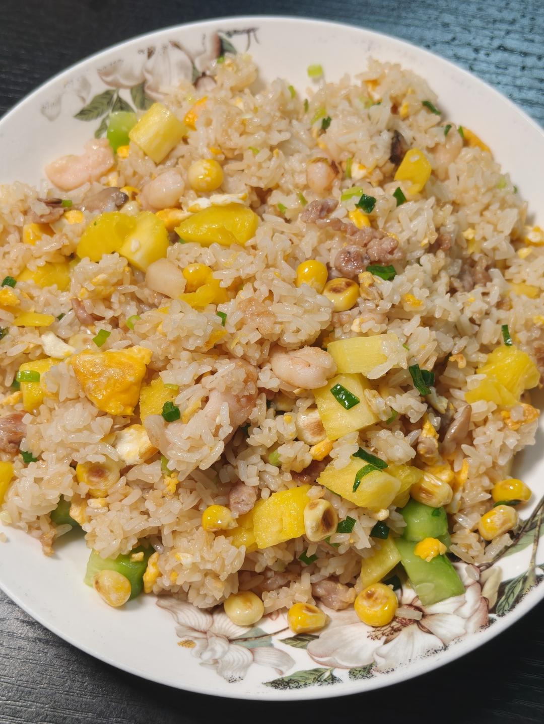 菠萝炒饭