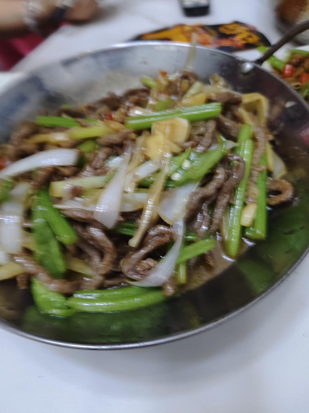 小炒牛肉丝