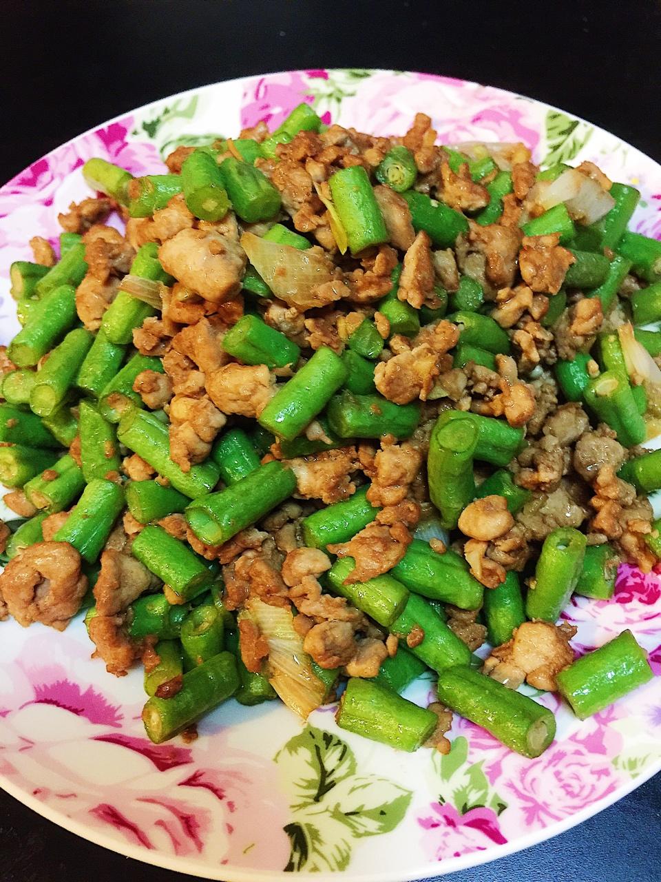 肉沫豆角下饭菜