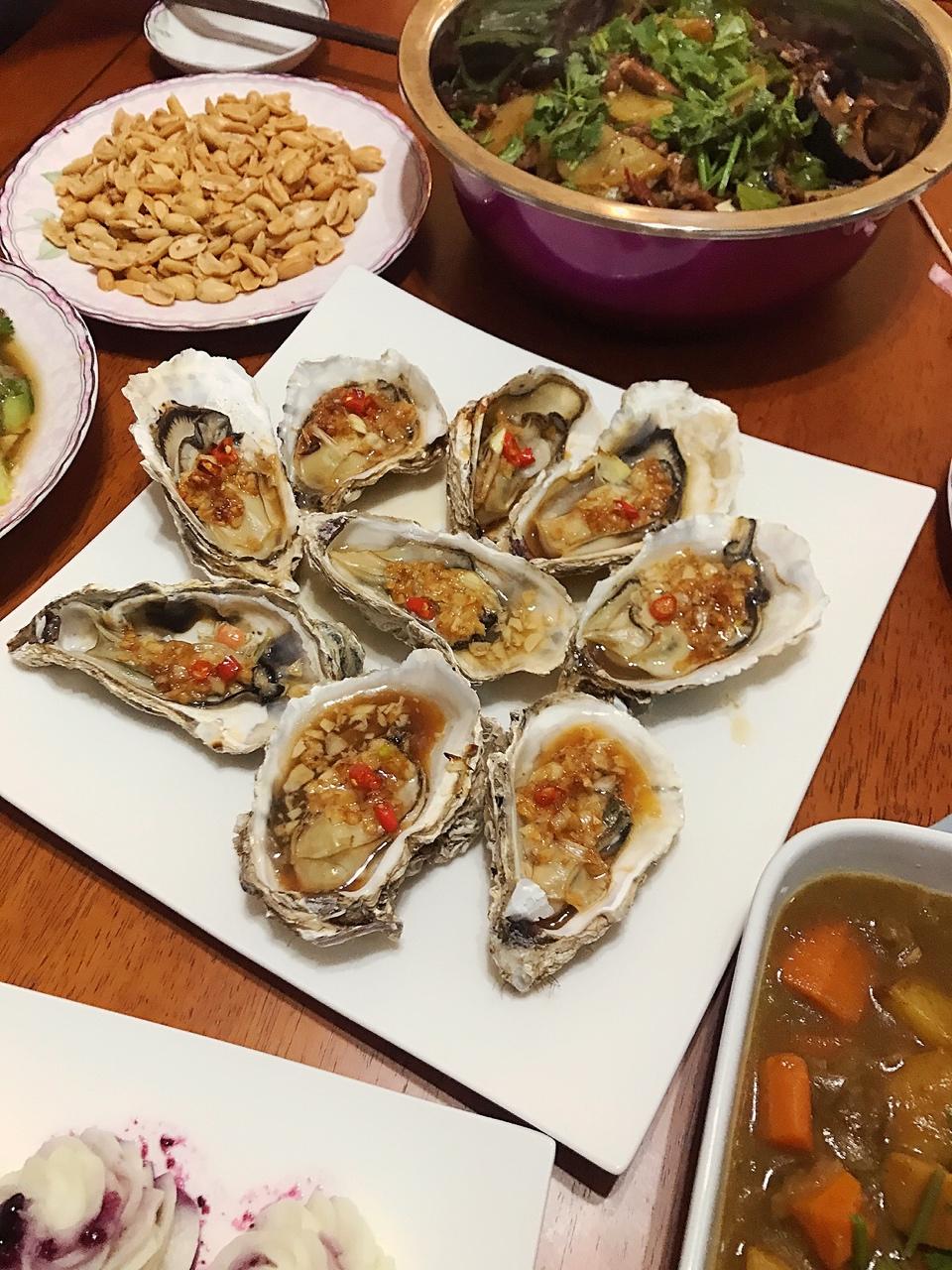 【曼食慢语】蒜蓉烤生蚝