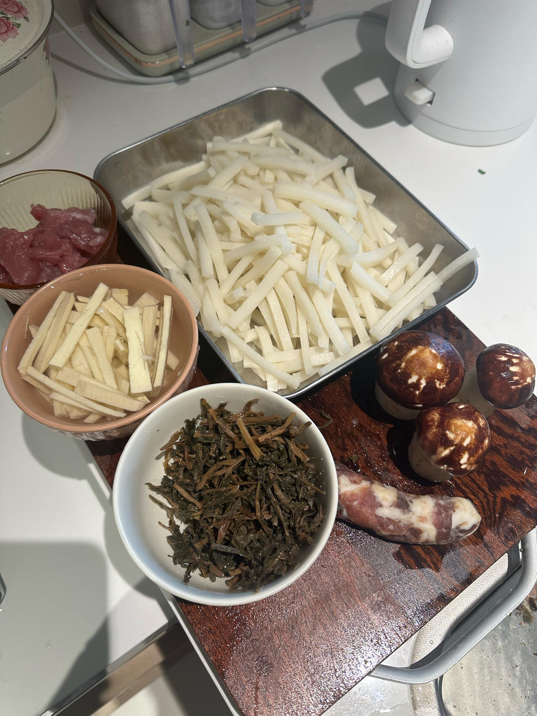 梅干菜松茸菇汤年糕