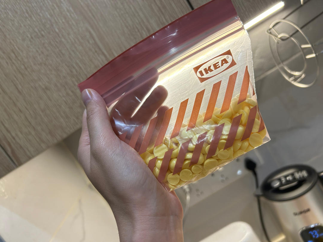 入口即化的无添加蛋黄溶豆