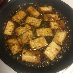 回锅红烧豆腐的做法 步骤3