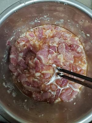 【家常】咸菜炒猪肉的做法 步骤7