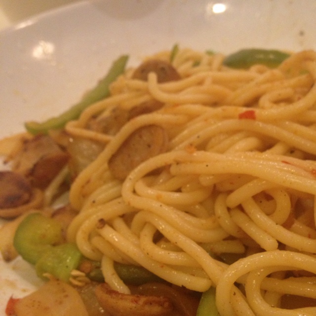 中式彩椒意面（Chinese Fried Spaghetti with Bell Peppers)