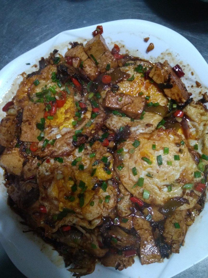 荷包蛋烧黄丫头