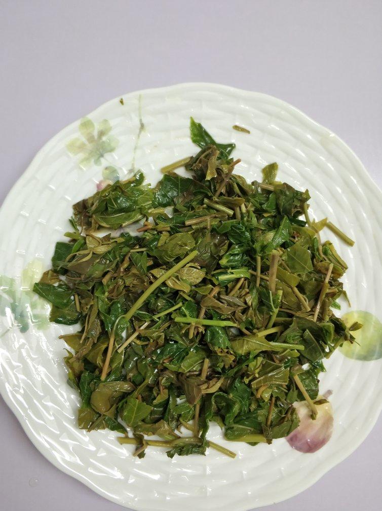 凉拌香椿