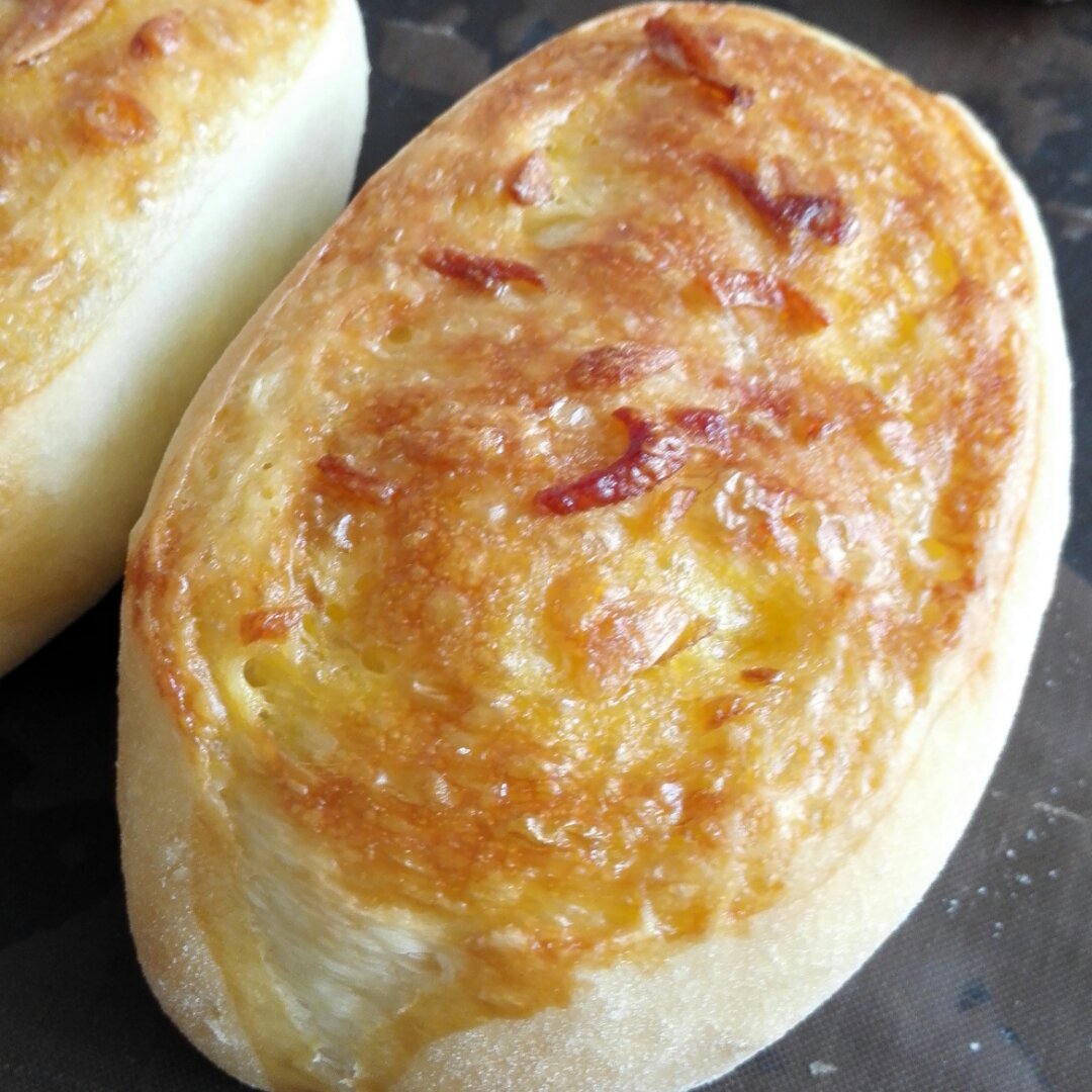 黄金鹅油香葱面包