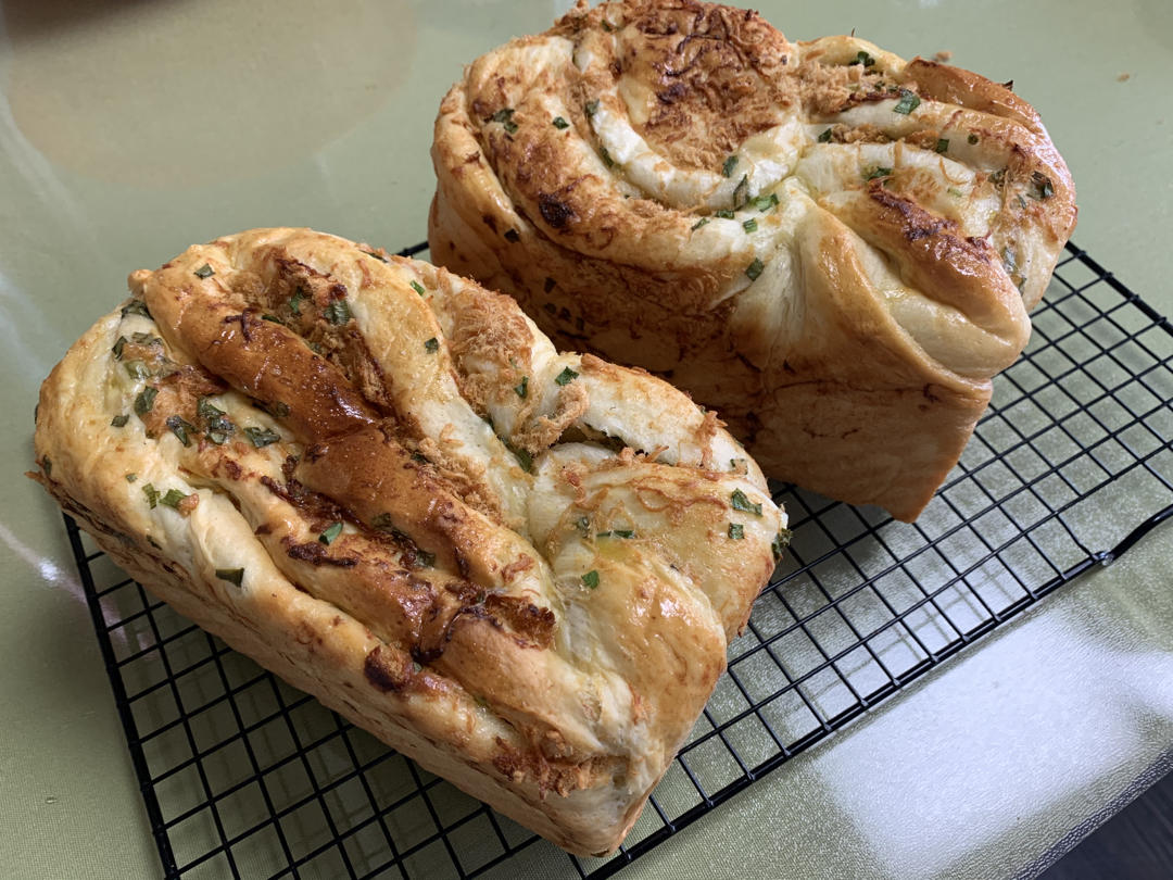 香葱肉松手撕吐司