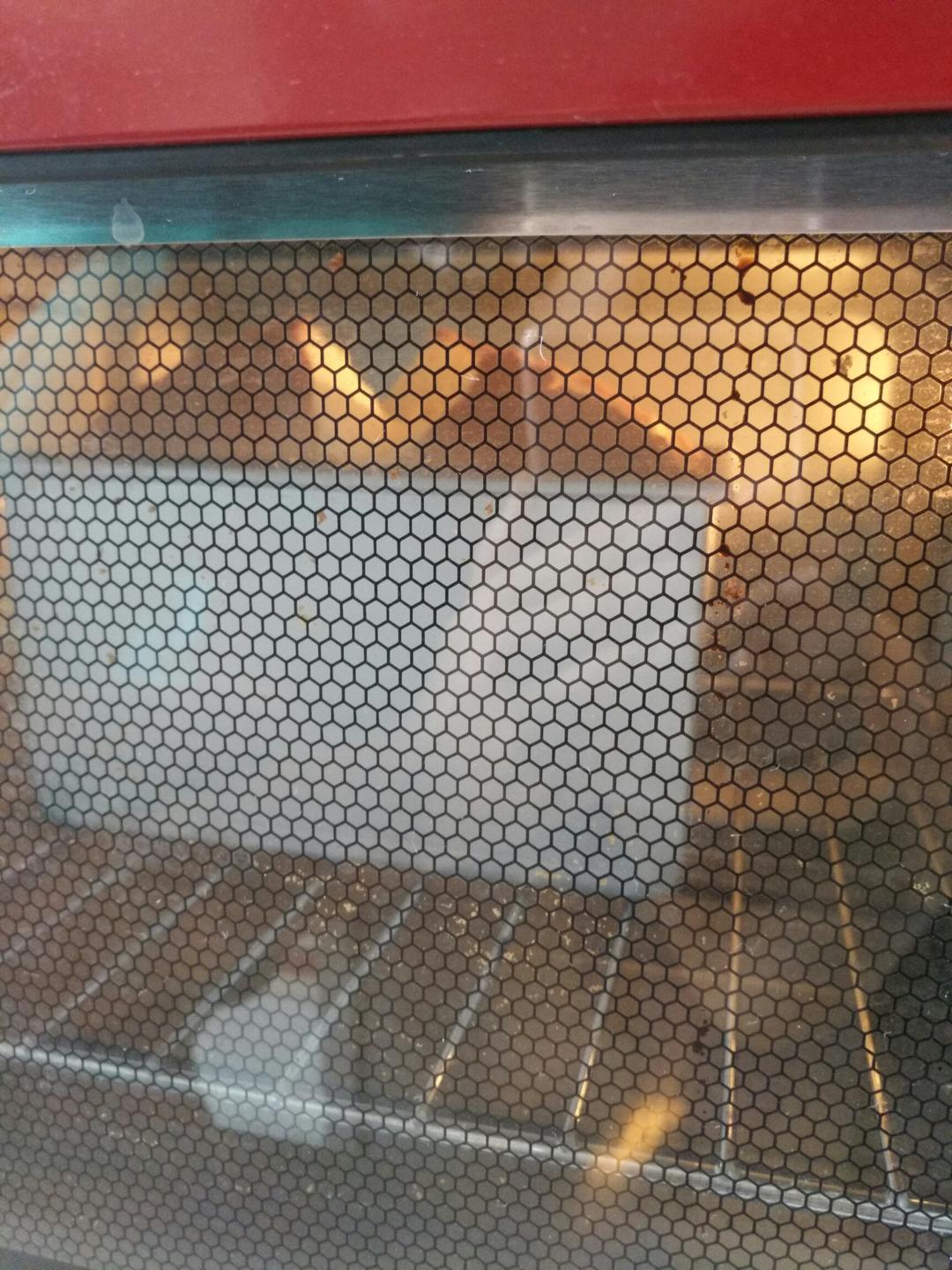 白煮蛋里面那只软软香香的蛋黄的味道的戚风的做法