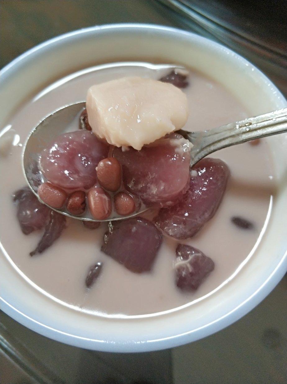 椰汁西米芋圆