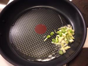 蟹肉蟹黄豆腐煲-蟹逗宝儿的做法 步骤9