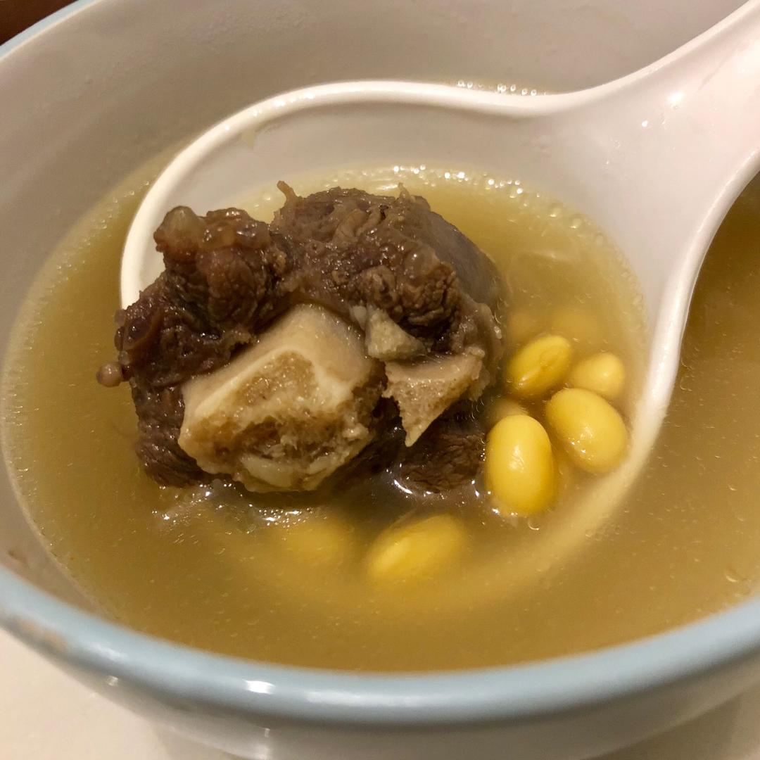 超简单黄豆蜜枣牛尾汤