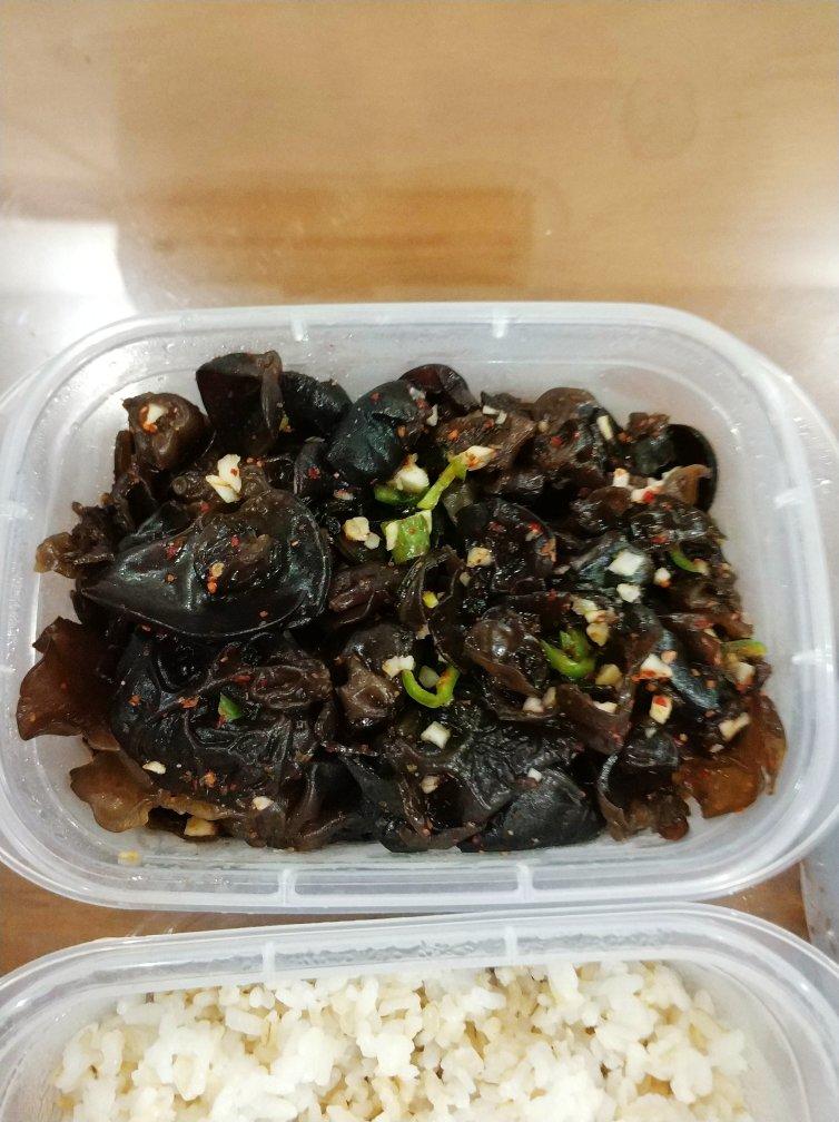 凉拌爽脆木耳