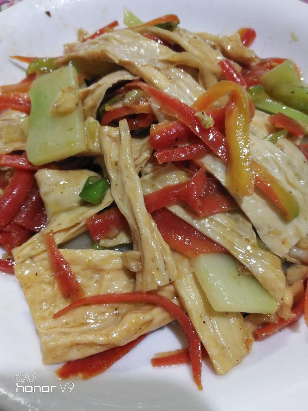 胡萝卜炒腐竹