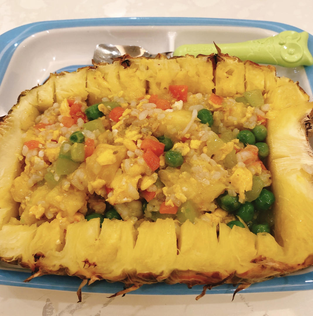 虾仁菠萝炒饭