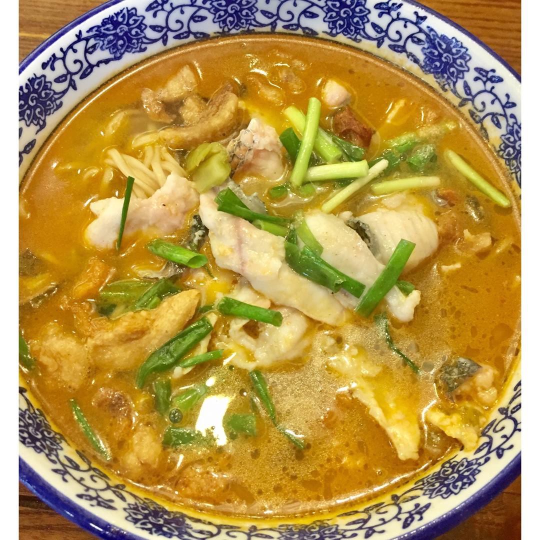酸菜鱼片面