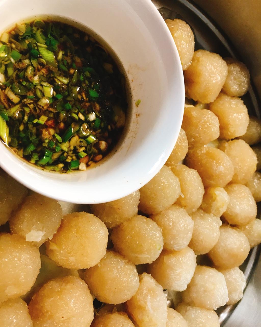 陕北特色小吃——黑愣愣（洋芋馍馍）