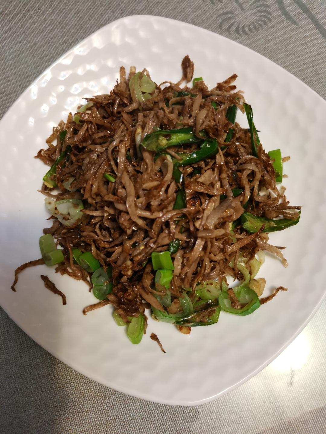 芋头丝炒肉